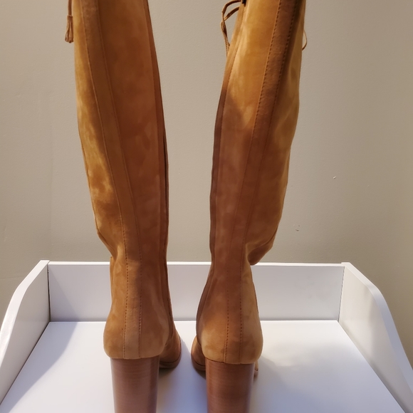 Camel colored cutout Frye boots NWOT - Picture 4 of 6